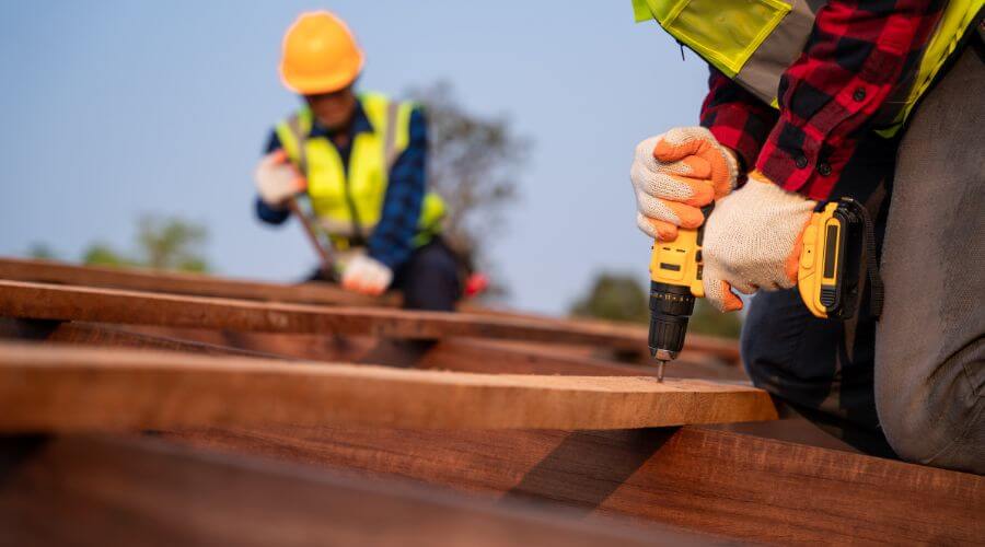 Professional gutter cleaning in Needles, CA